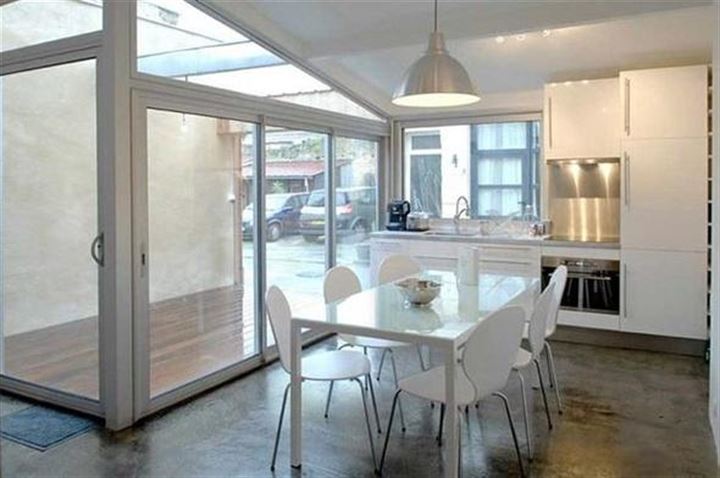 Çöp dolu garajı ev yaptı - 9