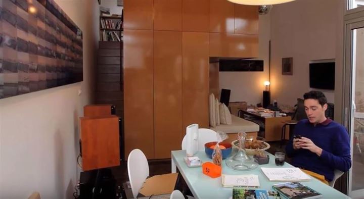 Çöp dolu garajı ev yaptı - 15