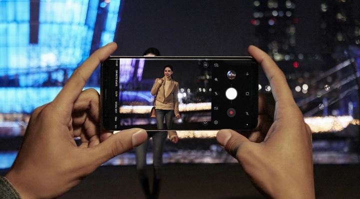 Samsung S9'u tanıttı - 0