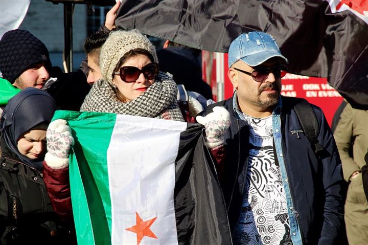 Amsterdam'da 'Doğu Guta'da bombaları durdur' gösterisi - 6