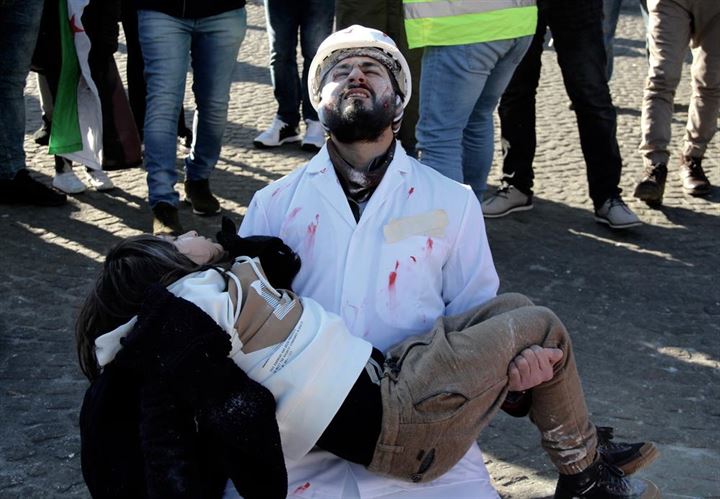 Amsterdam'da 'Doğu Guta'da bombaları durdur' gösterisi - 7