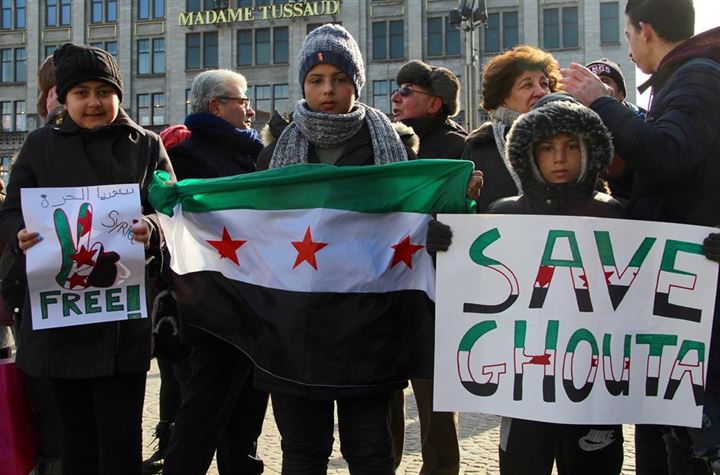 Amsterdam'da 'Doğu Guta'da bombaları durdur' gösterisi - 10