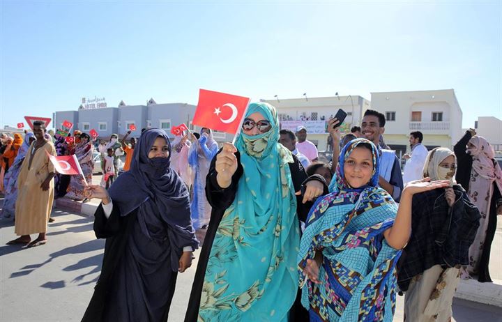 Cumhurbaşkanı Erdoğan'a Novakşot'ta coşkulu karşılama - 3