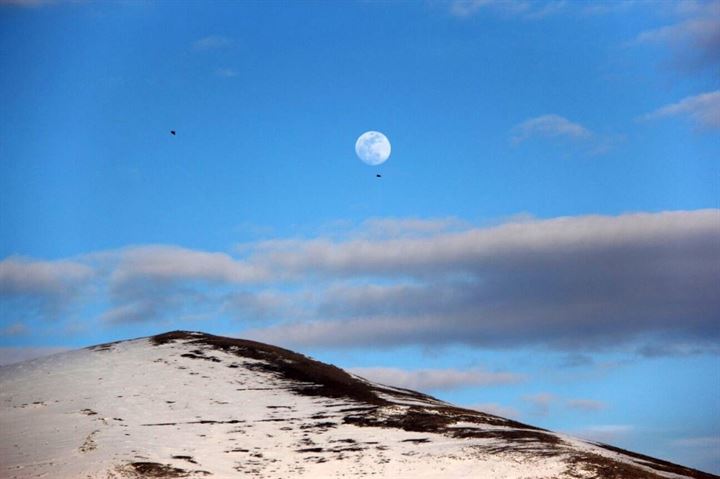 ’Süper ay’ kartpostallık görüntüler oluşturdu - 1