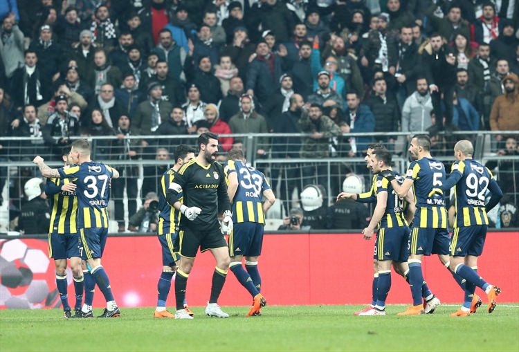 Derbide ortalık karıştı! Yumruklar konuştu - 17