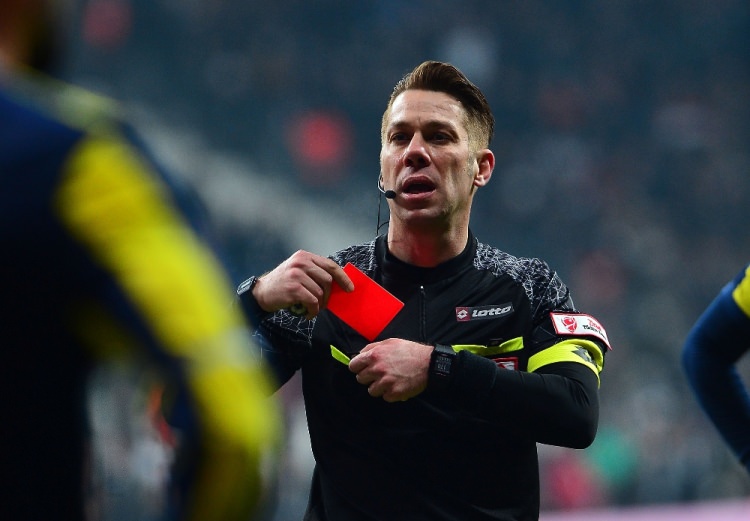 Derbide ortalık karıştı! Yumruklar konuştu - 20