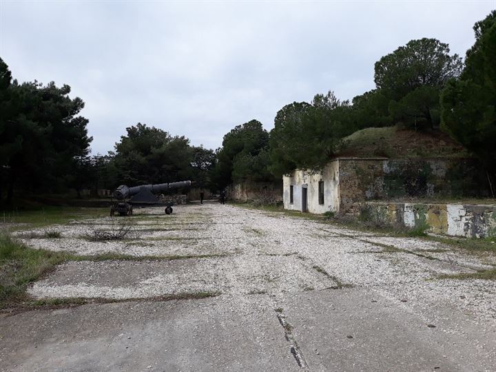 II. Abdülhamid'den kalan tabyayı oyun alanına çevirdiler - 11