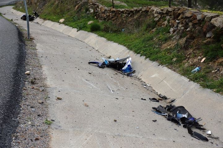 Parçalanan motosikletin sürücüsü görenleri şaşırttı - 5