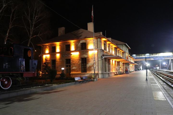 Depremlerin yıkamadığı yapı: Erzincan Tren Garı - 9
