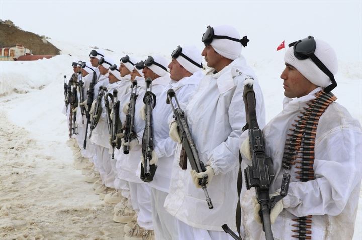 Kato artık ‘çelikten kale’ - 22