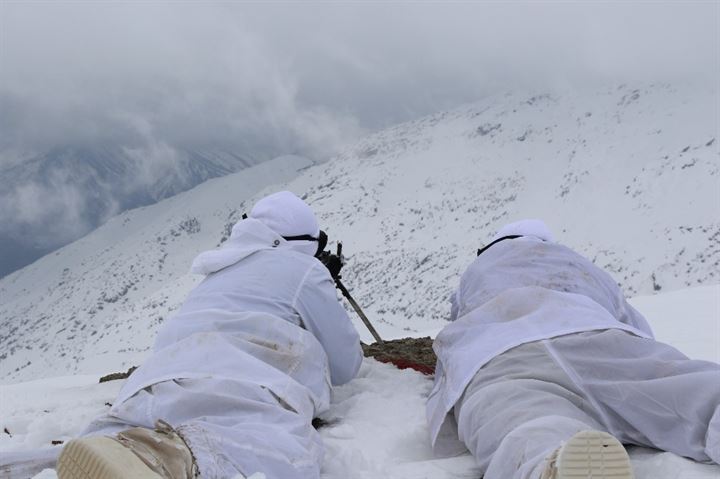 Kato artık ‘çelikten kale’ - 27