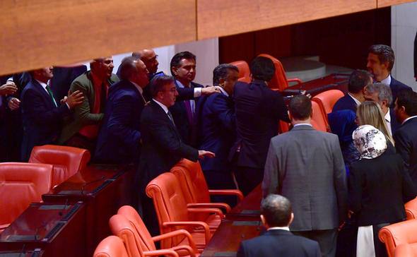 Mecliste Afrin kavgası - 18