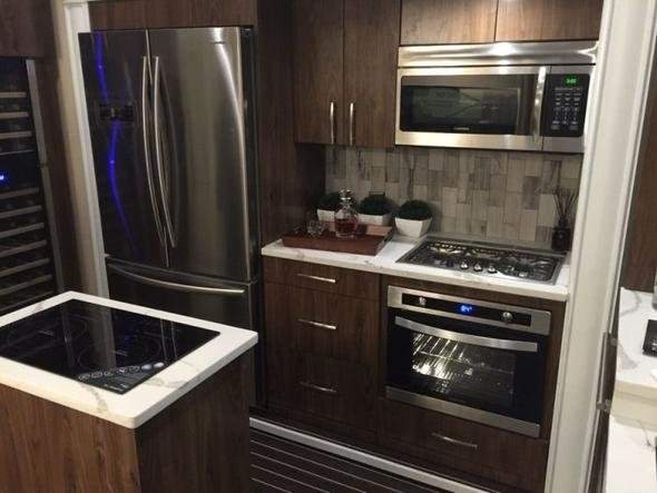 Bu karavanın içinde yok yok! - 20