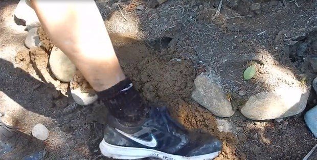 Evinin bahçesine kendi fırınını yaptı - 8