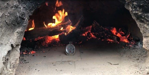 Evinin bahçesine kendi fırınını yaptı - 26