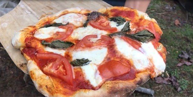 Evinin bahçesine kendi fırınını yaptı - 31