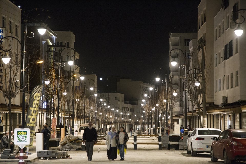 Tahrip olan Sur ilçesini devlet yeniden ayağa kaldırıyor - 11