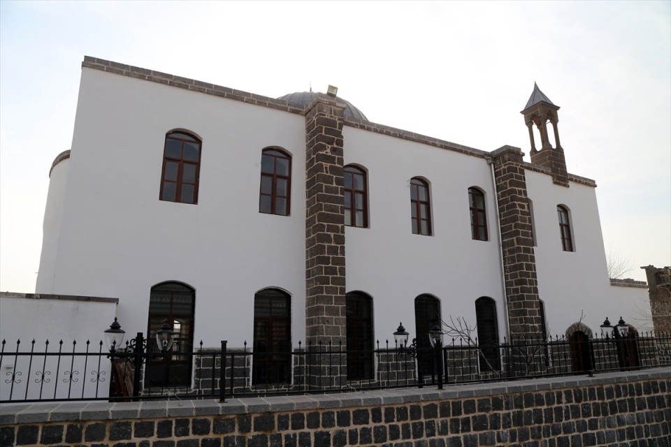 Tahrip olan Sur ilçesini devlet yeniden ayağa kaldırıyor - 23