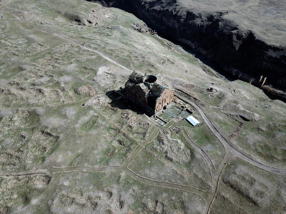 Turistlerin gözdesi 'Ani' her mevsim ayrı güzel - 3