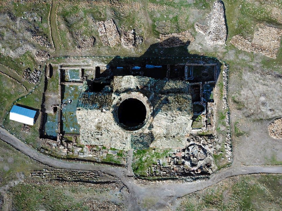 Turistlerin gözdesi 'Ani' her mevsim ayrı güzel - 9