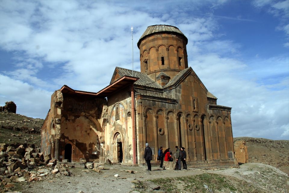 Turistlerin gözdesi 'Ani' her mevsim ayrı güzel - 19