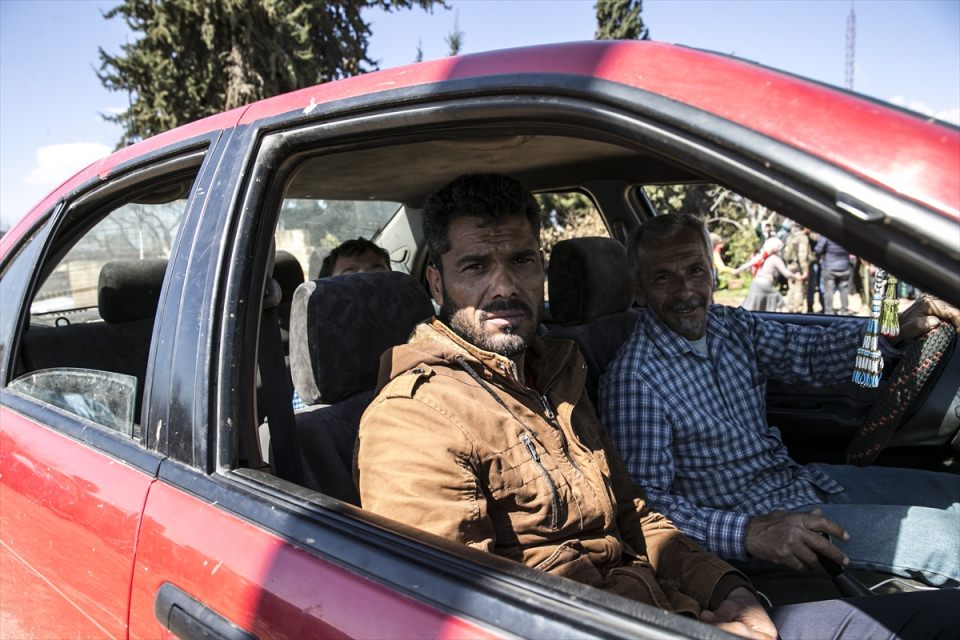 Korku dolu günleri unutmaya çalışıyorlar - 4