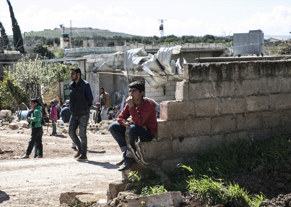 Korku dolu günleri unutmaya çalışıyorlar - 5