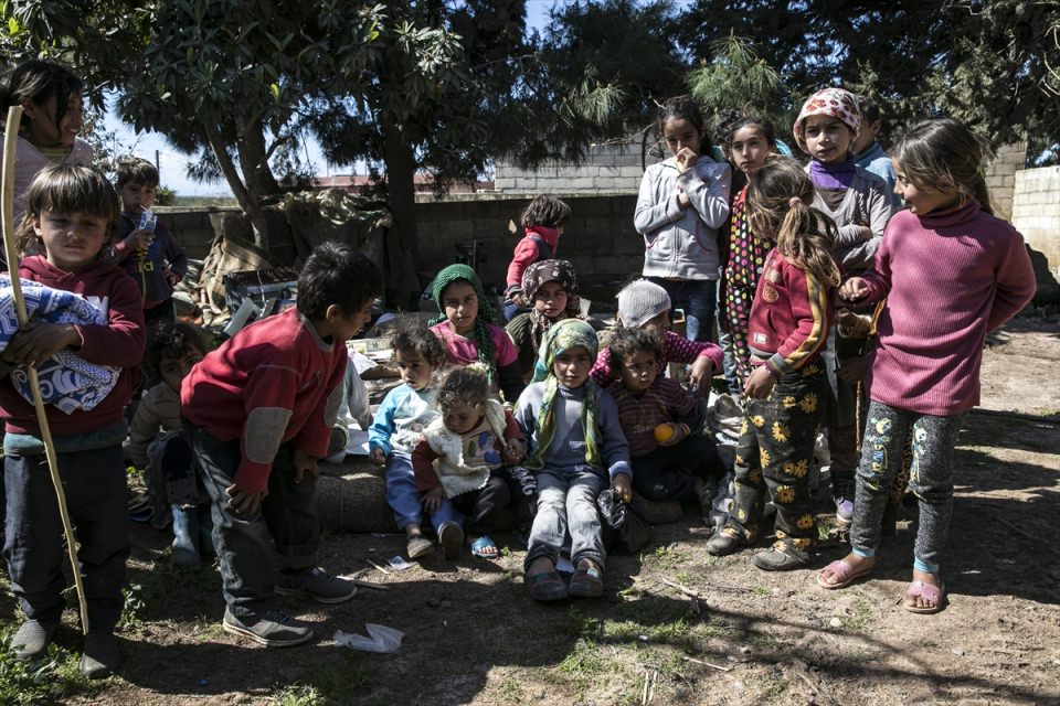 Korku dolu günleri unutmaya çalışıyorlar - 9