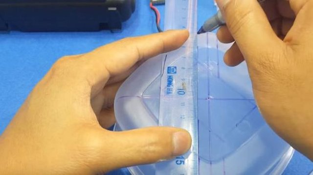 Kendi droneunu kendi yaptı! - 12