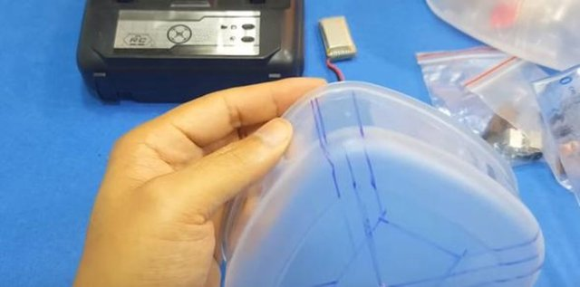 Kendi droneunu kendi yaptı! - 13