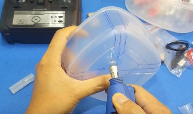 Kendi droneunu kendi yaptı! - 15