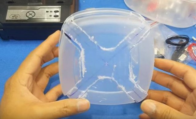 Kendi droneunu kendi yaptı! - 16