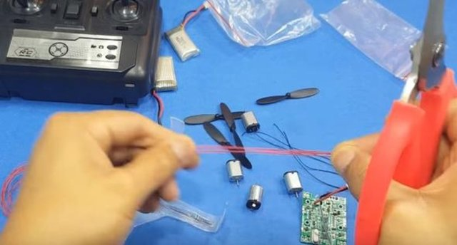 Kendi droneunu kendi yaptı! - 23