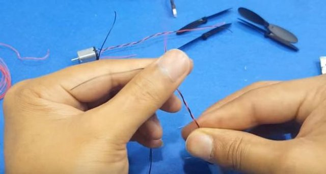 Kendi droneunu kendi yaptı! - 26