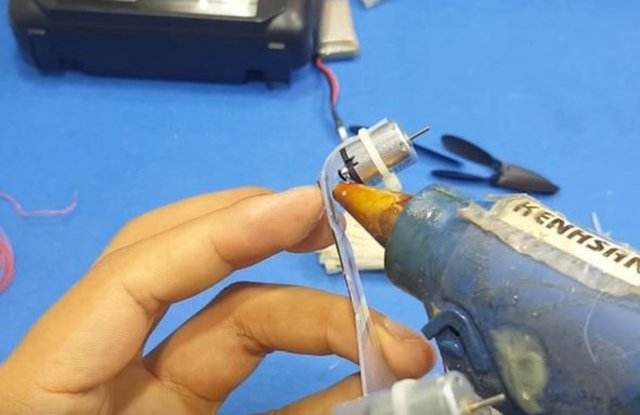 Kendi droneunu kendi yaptı! - 30