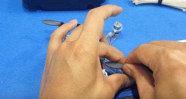 Kendi droneunu kendi yaptı! - 45