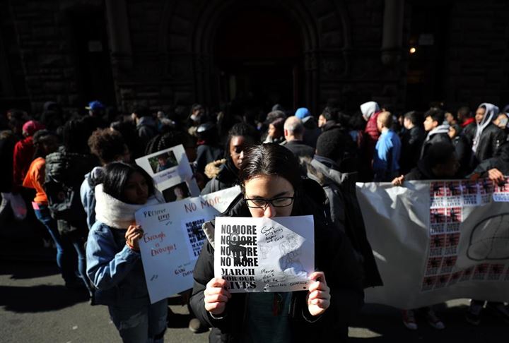 ABD'de binlerce öğrenciden Trump'a silah protestosu - 9
