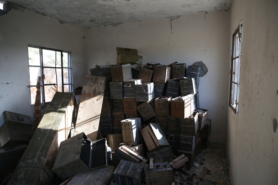 Afrin'de PKK'nın sözde özel kuvvetler binası görüntülendi - 18