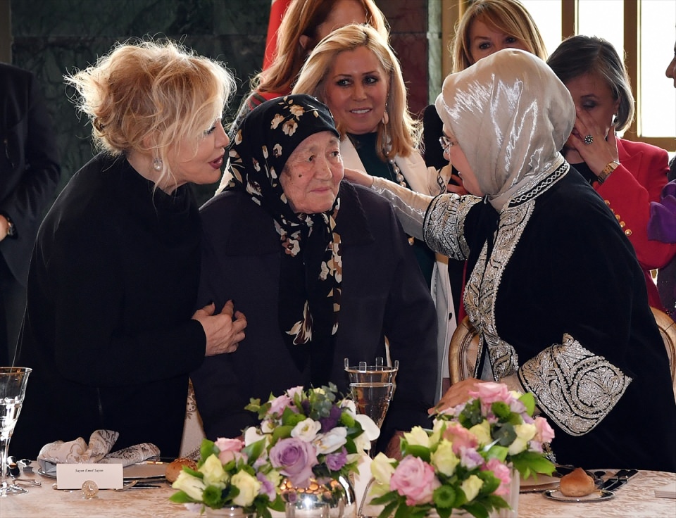 Emine Erdoğan, kadınları Külliye'ye davet etti - 5