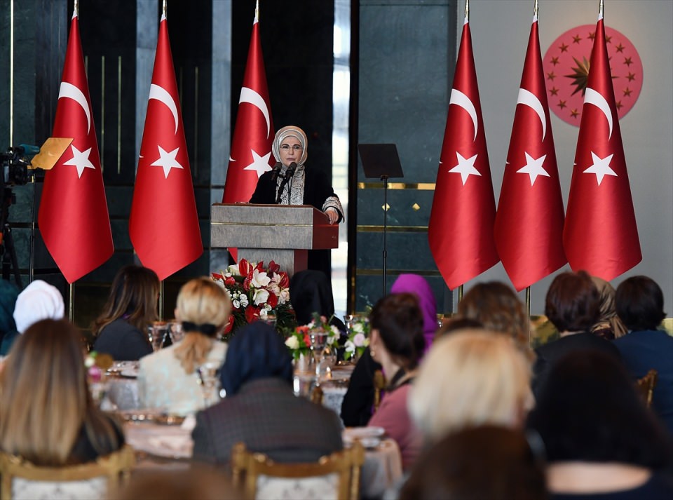 Emine Erdoğan, kadınları Külliye'ye davet etti - 11