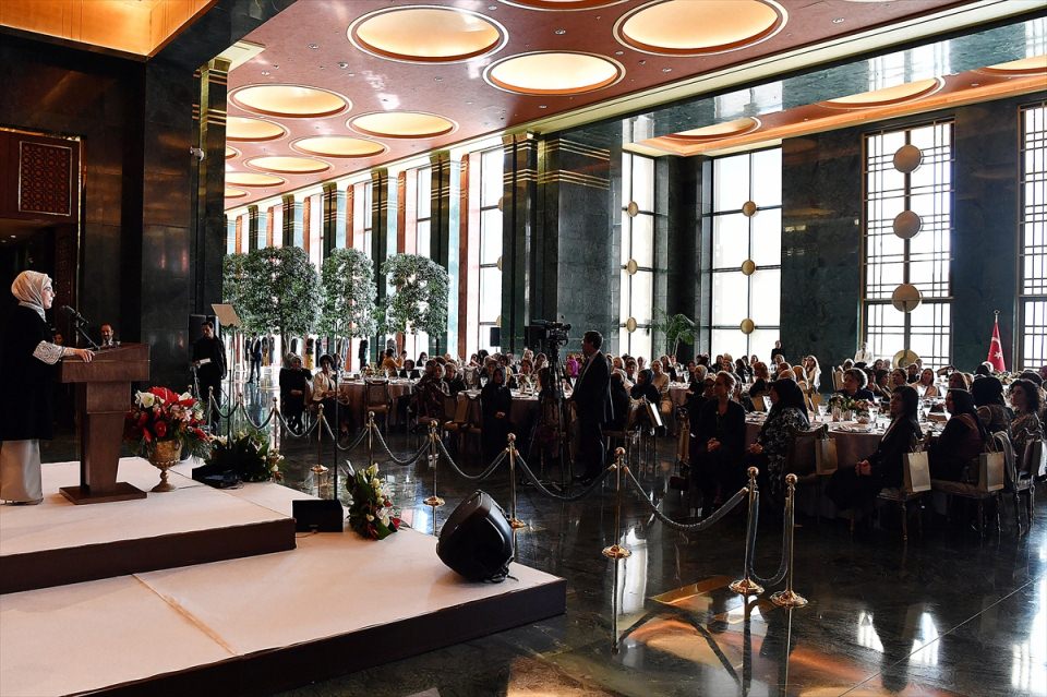 Emine Erdoğan, kadınları Külliye'ye davet etti - 15