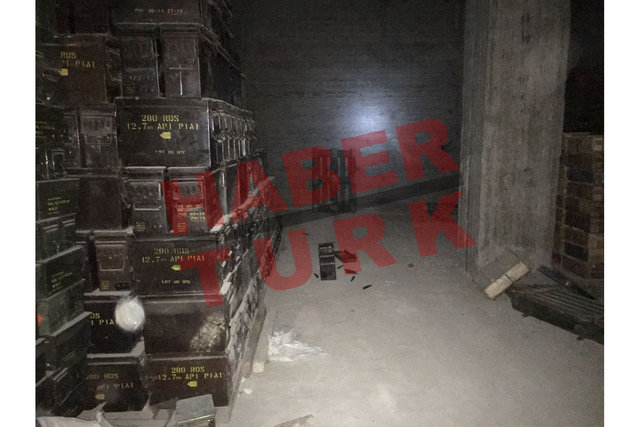 Afrin'de PKK cephaneliği ele geçirildi! - 0