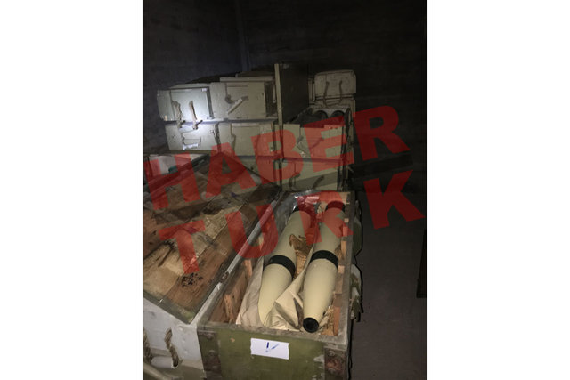 Afrin'de PKK cephaneliği ele geçirildi! - 0