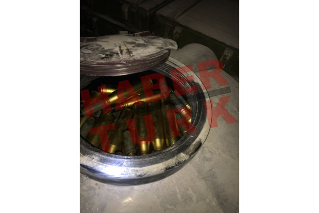 Afrin'de PKK cephaneliği ele geçirildi! - 0