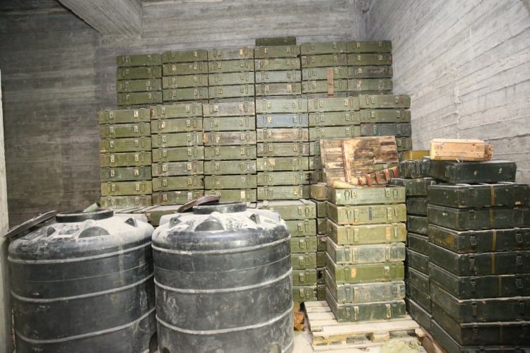 YPG/PKK'nın en büyük mühimmat deposu ele geçirildi - 13