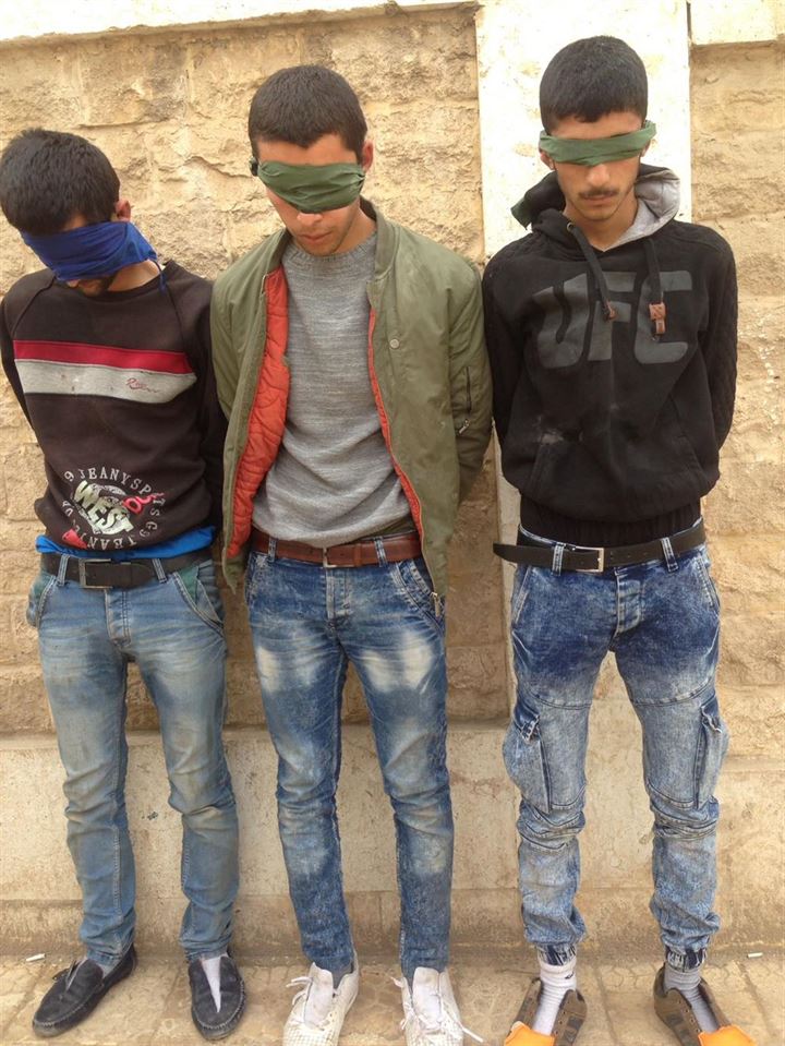 Afrinliler yakaladıkları 3 PKK/YPG'liyi Mehmetçik'e böyle teslim etti - 2