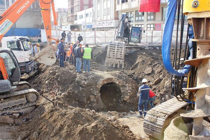 Osmaniye'de alt geçit çalışmasında eski yapıya rastlandı - 2