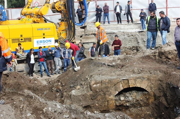 Osmaniye'de alt geçit çalışmasında eski yapıya rastlandı - 3