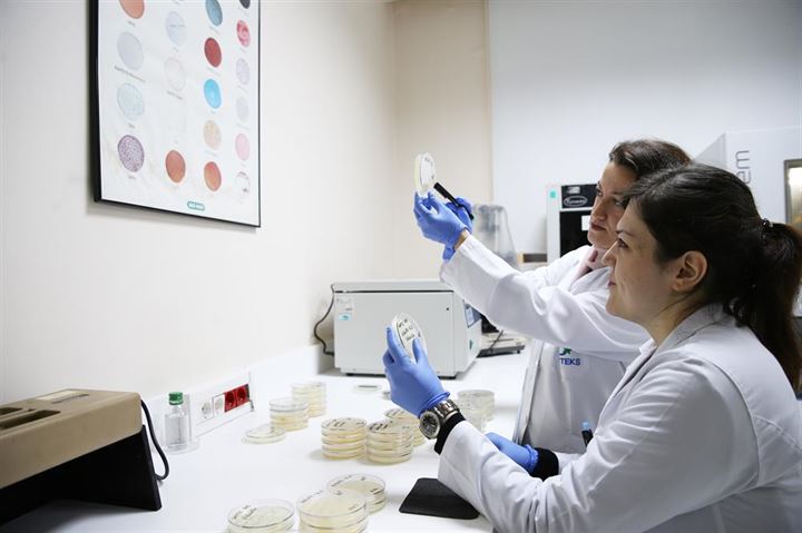 Mehmetçiğin kıyafeti sıkı denetimden geçiriliyor - 10