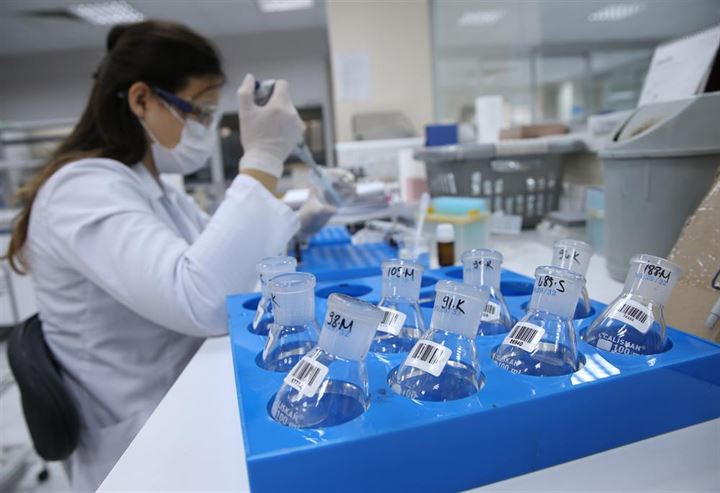 Mehmetçiğin kıyafeti sıkı denetimden geçiriliyor - 14